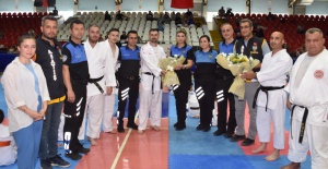 bManisa Emniyeti, Tatami üzerinde örnek.../b