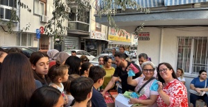 Tevfikiye’de miniklere 30 Ağustos coşkusu: Yüz boyama ve kukla gösterisiyle kutlama