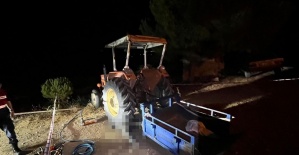 Traktörünün altında kalan sürücü hayatını kaybetti