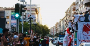 Türkiye şampiyonu olan takım şehir turu attı