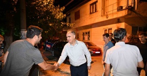 bVali Özkan depremden etkilenen bölgeleri.../b