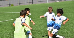 Yunusemre Belediyesi yaz futbol okulu coşkuyla sona erdi