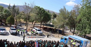 Akhisar’da öğrencilere trafik eğitimi verildi