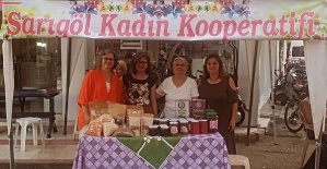 Doğal ürünleriyle festivale renk kattılar