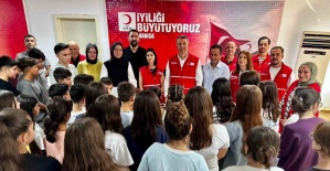 Kızılay’ın şefkat eli çocuklara ulaştı