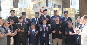 Kula ve Sarıgöl’de Gaziler Günü kutlandı