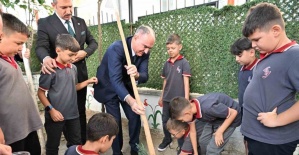 Manisa’da eğitim yılı fidan dikimiyle başladı