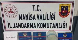 Manisa’da şüphelilerin üzerinden uyuşturucu çıktı