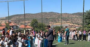 Okul bahçesi şenlik alanına döndü