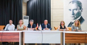 Uzmanlar Alzheimer’i anlattı