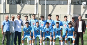 Yunusemre’nin şampiyon gençleri 1. Amatör Lig’de