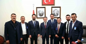 AK Parti’li Arınç, muhtarları Bakan Yumaklı ile buluşturdu