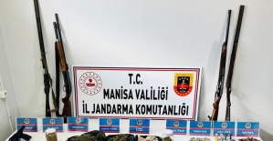 Manisa’da jandarmadan şok baskın: Uyuşturucu, silah ve tarihi eser ele geçirildi