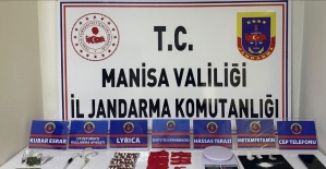 Salihli’de jandarma uyuşturucu tacirini suçüstü yakaladı