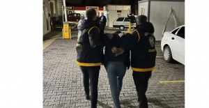 bTurgutluda eski eş dehşeti: Bıçaklı.../b