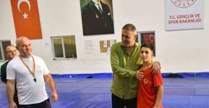 Yunusemreli güreşçi milli takım kampına davet edildi