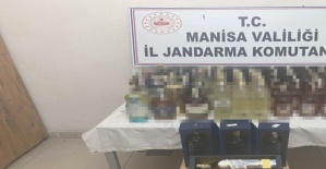 Akhisar’da jandarmadan kaçak alkol ve tütün operasyonu