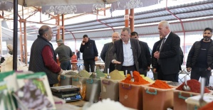 Başkan Balaban Laleli’de pazarcılarla buluştu