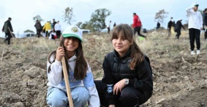 Demirci’de 2 bin fidan toprakla buluştu