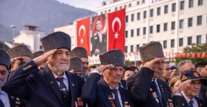 Manisa 2 dakikalığına sessizliğe büründü