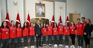 Manisa’nın Altın Çocukları Avrupa’dan Zaferle Döndü