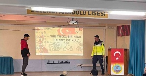 Öğrencilere trafik kuralları hakkında...