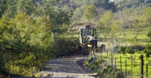 Yunusemre'den Türkmen Çiftçisine Destek:Tarlaya Ulaşım Çilesi Bitiyor