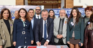 YUNUSEMRE’DE ÇALIŞANLARA YÖNELİK EV İÇİ ŞİDDETLE MÜCADELE POLİTİKA BELGESİ İMZALANDI