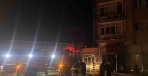 Alaşehir’de 5 katlı otelde korkutan yangın