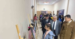 bAlaşehirli öğrencilerden Filistine.../b