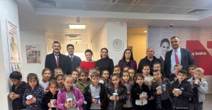 Ana sınıfı öğrencileri bankada tasarrufla tanıştı