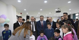 Demirci’de öğrenciler insan haklarını atölyelerde keşfetti