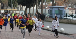 Kula’da Atatürk Kır Koşusu düzenlendi