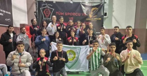 Manisa Muaythai Takımı madalyalara ambargo koydu