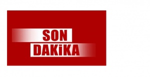 Manisa’da ev alevlere teslim oldu: 2 kişi dumandan etkilendi, 6 kedi telef oldu