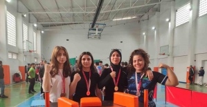 Salihlili imam hatipli kızların bileği bükülmedi