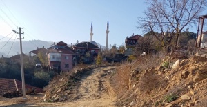 Valilik yaptı, belediye bozdu