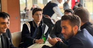 Gençlik Kafe gençlerin buluşma noktası oldu