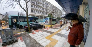 Manisa’da esnafın fırtına ve yağmurla imtihanı