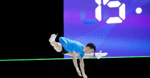 bManisanın gururu Ercoş, cimnastiğin.../b