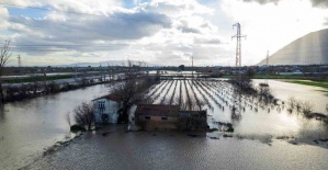 Manisa’yı sağanak vurdu, taşkın hasarı gün ağarınca ortaya çıktı