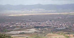 Sarıgöl Ovası gelinliğini çıkardı