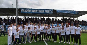 Selendi Belediyespor şampiyon