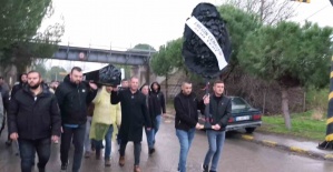 TORKU’ya siyah tabutlu eylem