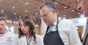 Başkan önlük giydi, Alaşehir’i EMITT’te tanıttı