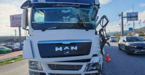 Kırkağaç’ta iki tır çarpıştı: 1 yaralı