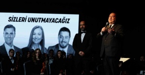 Manisa’da Gençlik Senfoni Orkestrası ilk konserinde büyüledi