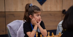 bManisalı Deniz Erol milli takım yolunda/b