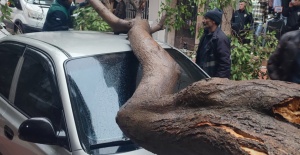 ŞEHZADELER BELEDİYESİ’NDE SAĞANAK SEFERBERLİĞİ: EKİPLER GECE BOYU SAHADAYDI