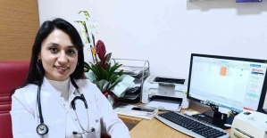 Selendi Devlet Hastanesi’nde dahiliye uzmanı göreve başladı